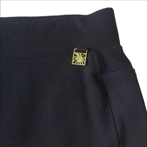 Anne Klein Black Pull On Pants Size 2 Compression Skinny Leggings Elastic Waist - Picture 6 of 9
